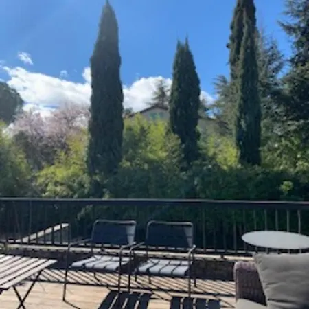 Villa Exceptionnelle Quartier Calme. Prestations Completes Et Haut De Gamme *
