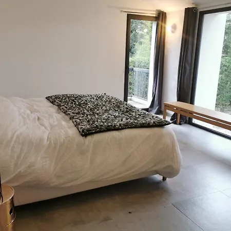 Villa Exceptionnelle Quartier Calme. Prestations Completes Et Haut De Gamme