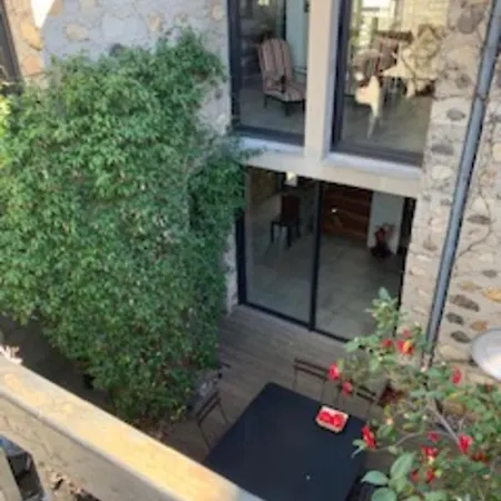 Exceptionnelle Quartier Calme. Prestations Completes Et Haut De Gamme *