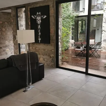 Exceptionnelle Quartier Calme. Prestations Completes Et Haut De Gamme Villa