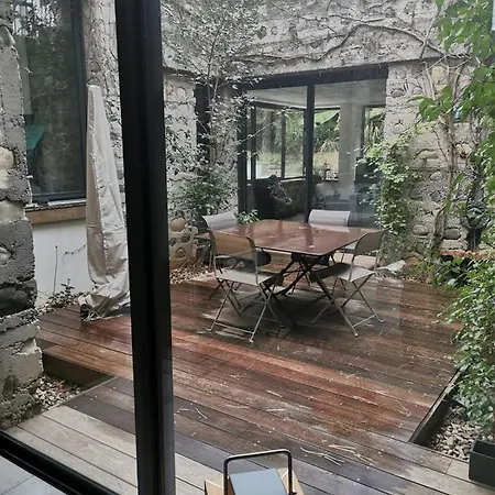 Exceptionnelle Quartier Calme. Prestations Completes Et Haut De Gamme Villa